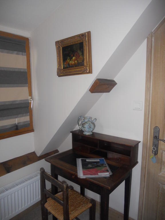 Bed and Breakfast Les Vieux Guays Cerdon  Habitación foto