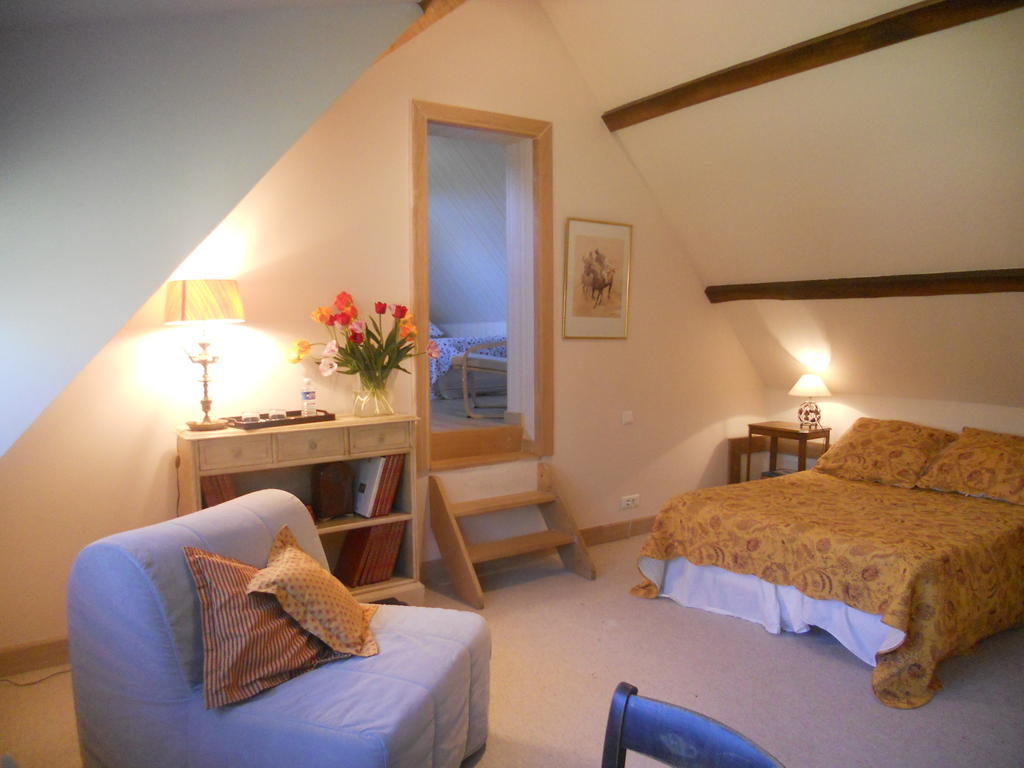 Bed and Breakfast Les Vieux Guays Cerdon  Habitación foto